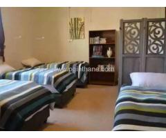 Flats for Rent in Teen Hath Naka