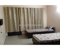 PG Near Thane West (9167530999)